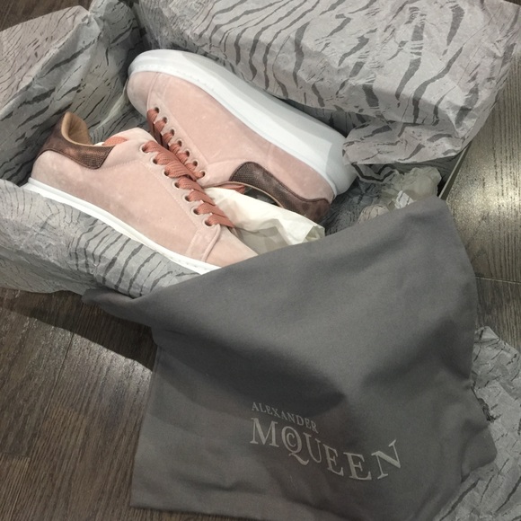 SOLD • SOLD • SOLD•••Alexander McQueen sneakers - Picture 2 of 12
